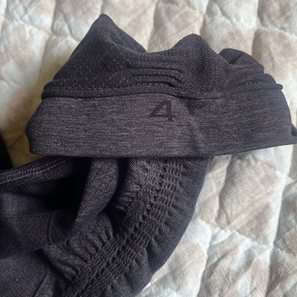 Lululemon capris - Picture 5 of 5